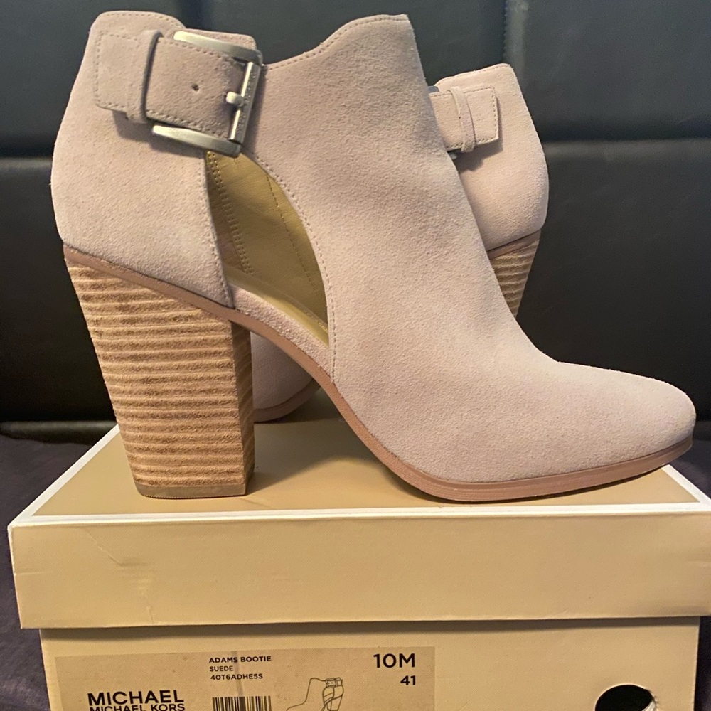 New! Michael Kors size 10 bootie - Picture 2 of 5